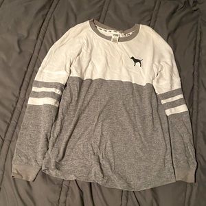 Victoria’s Secret PINK sweatshirt. Size Small